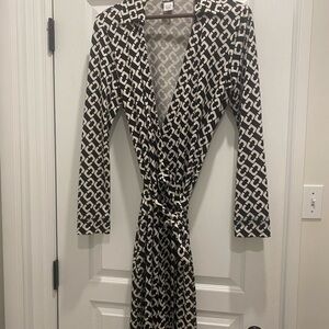 Diane Von Furstenberg Black and Cream Geometric Wrap Dress